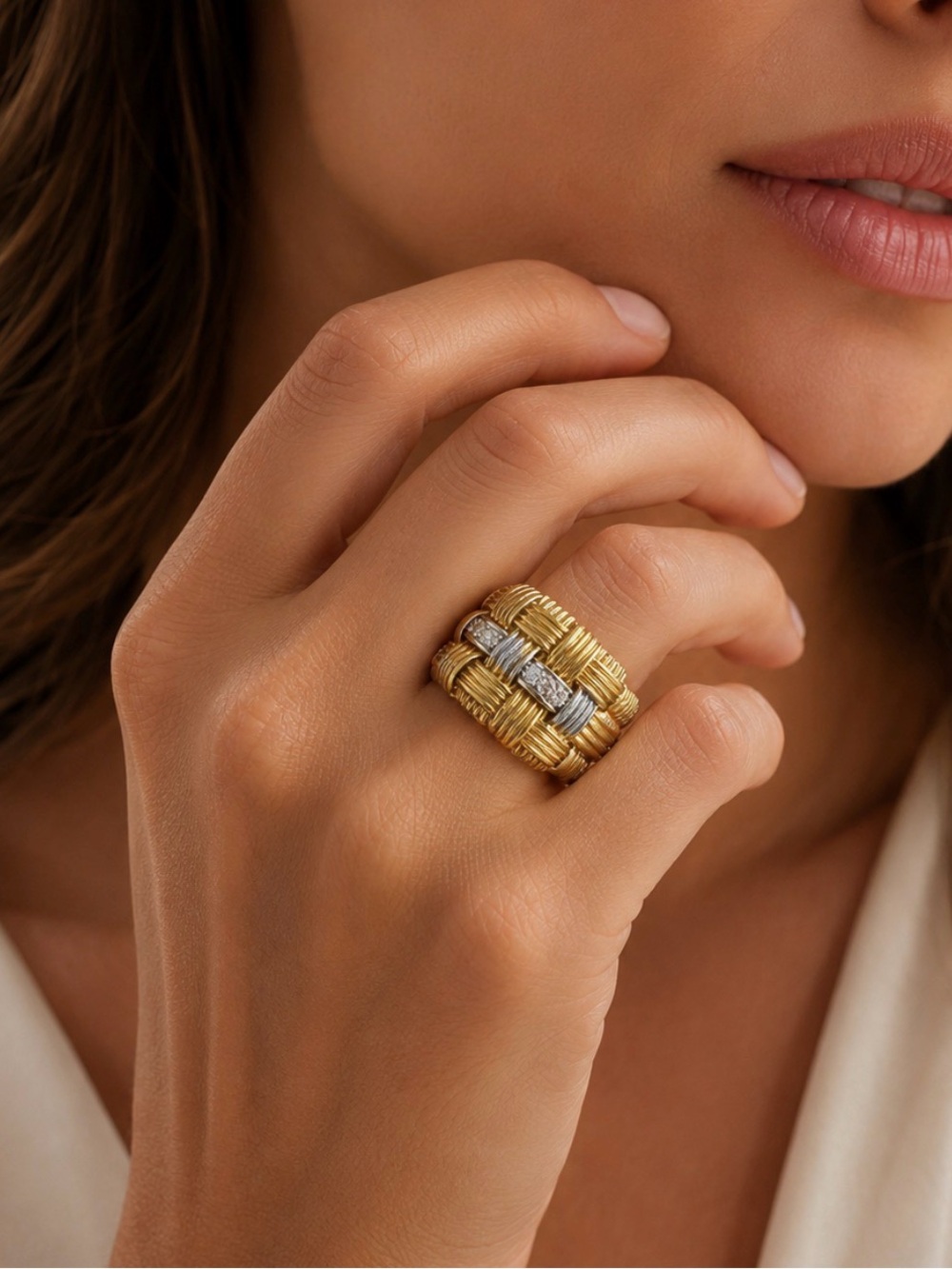 Roberto Coin Appassionata 18K Gold Diamond Basketweave Ring Size 5.75